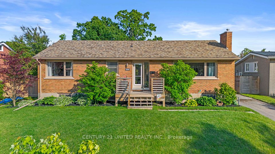 1056 Glebemount