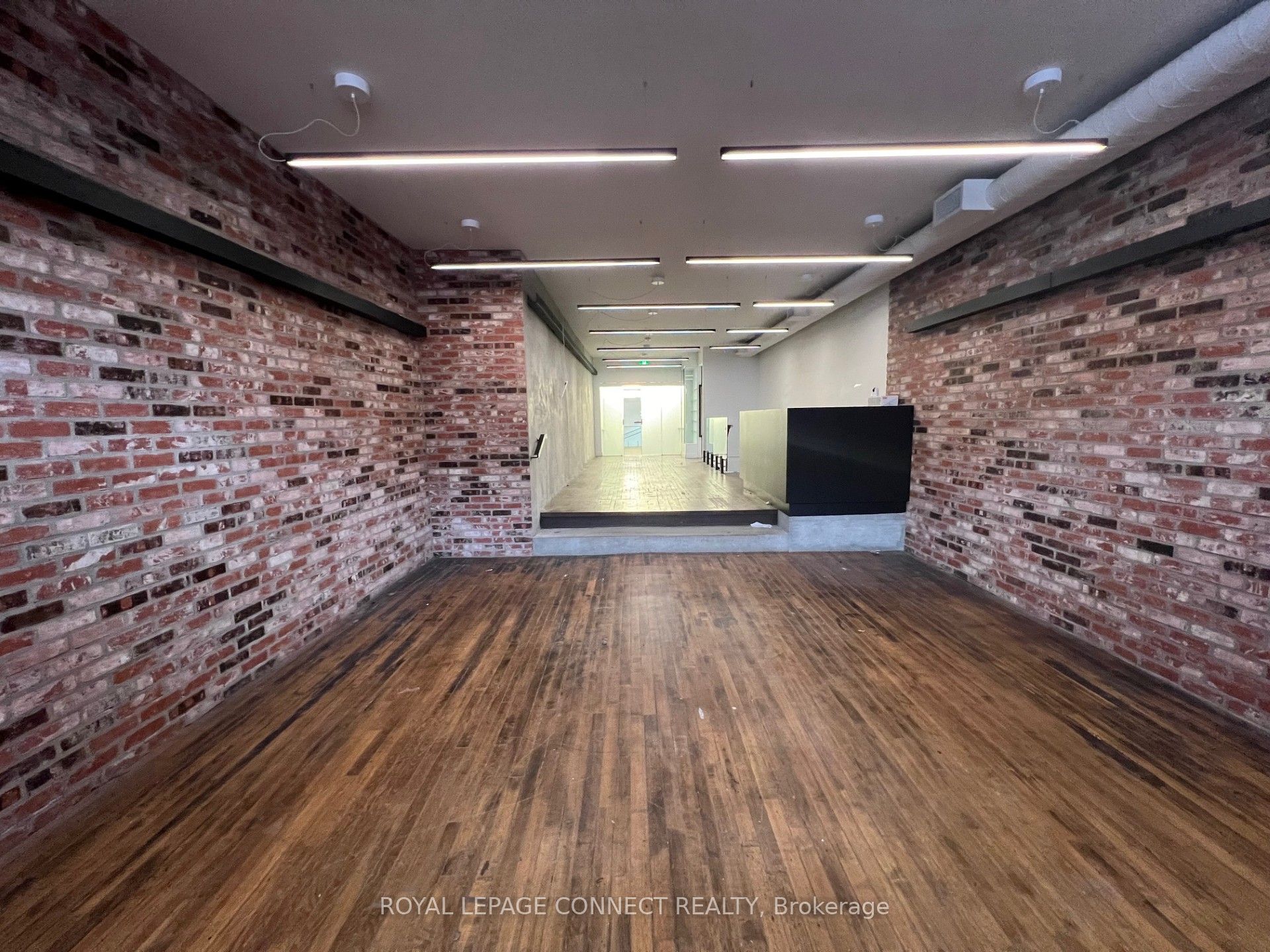 406 Roncesvalles Avenue, #Main