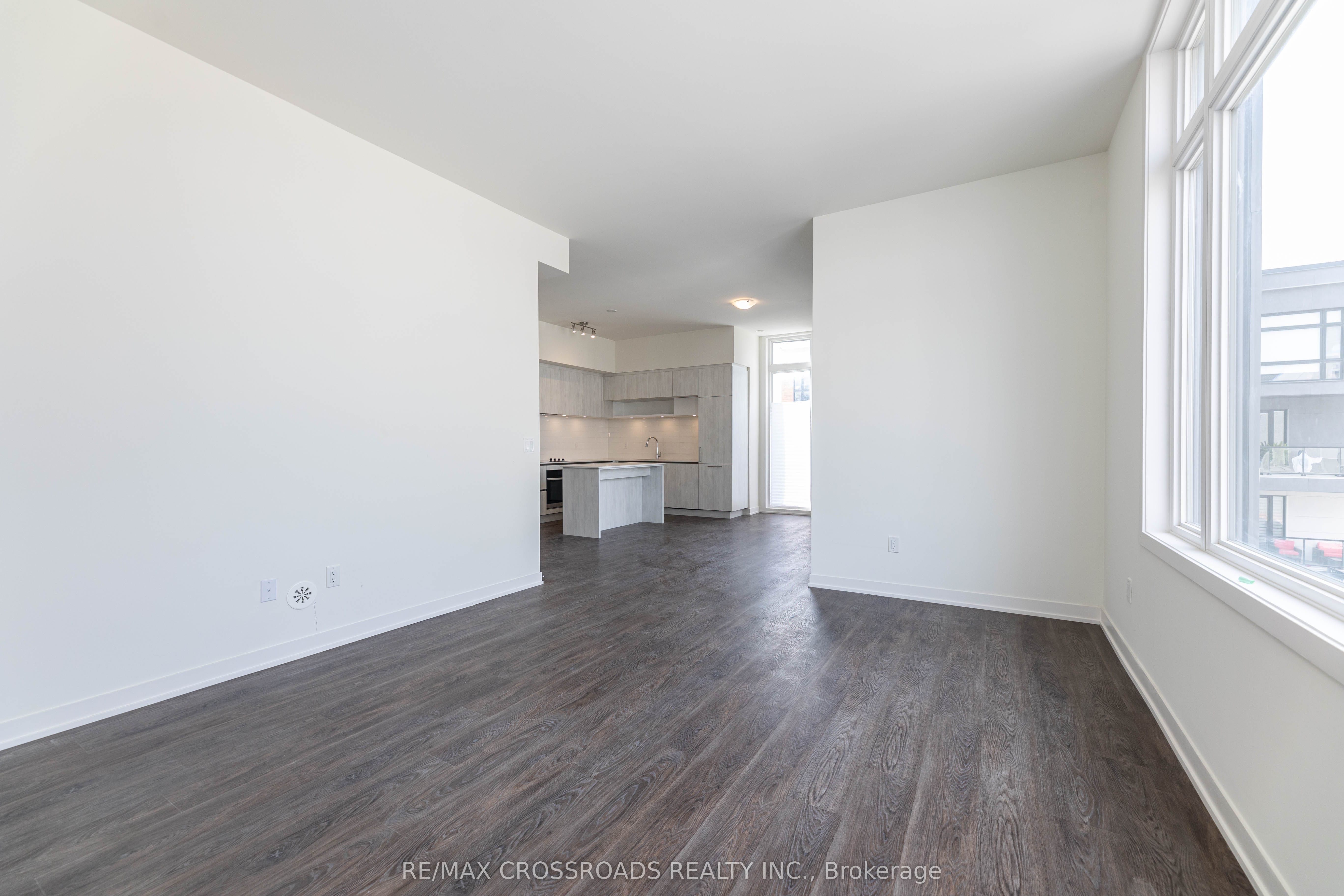10 David Eyer Road E, #1203