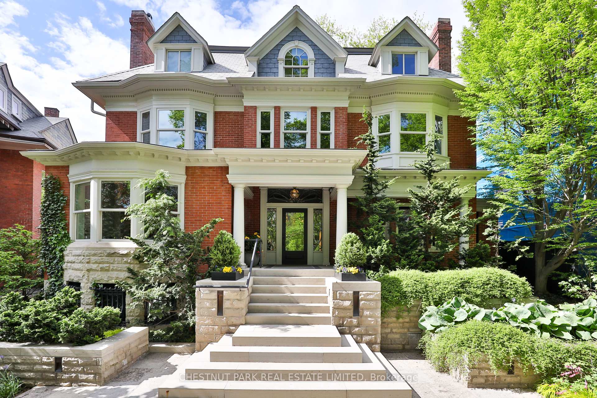 18 Chestnut Park Road, Toronto, ON M4W 1W6