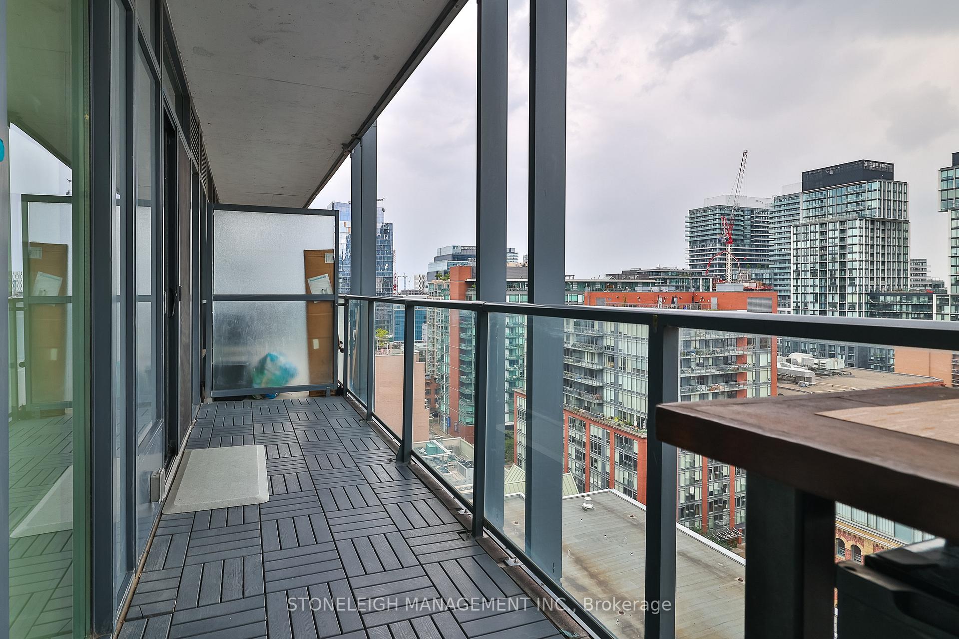 2 Bedrooms Condo at 105 George,  Toronto For sale