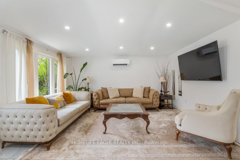 3 Hughes Street
