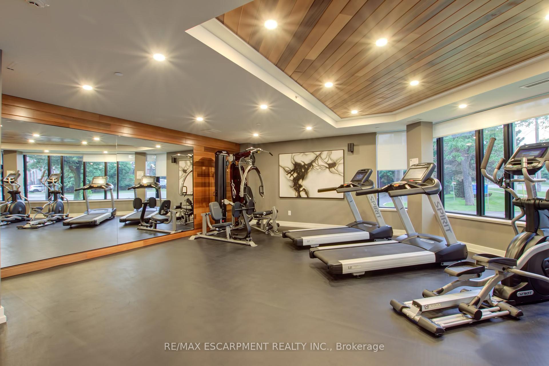 1 Bedroom Condo at 320 Plains, Burlington For sale