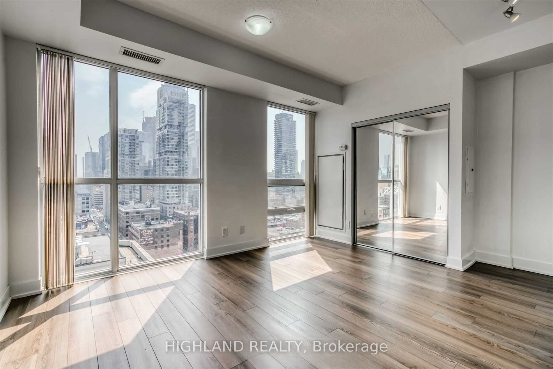 318 Richmond Street W, #1705
