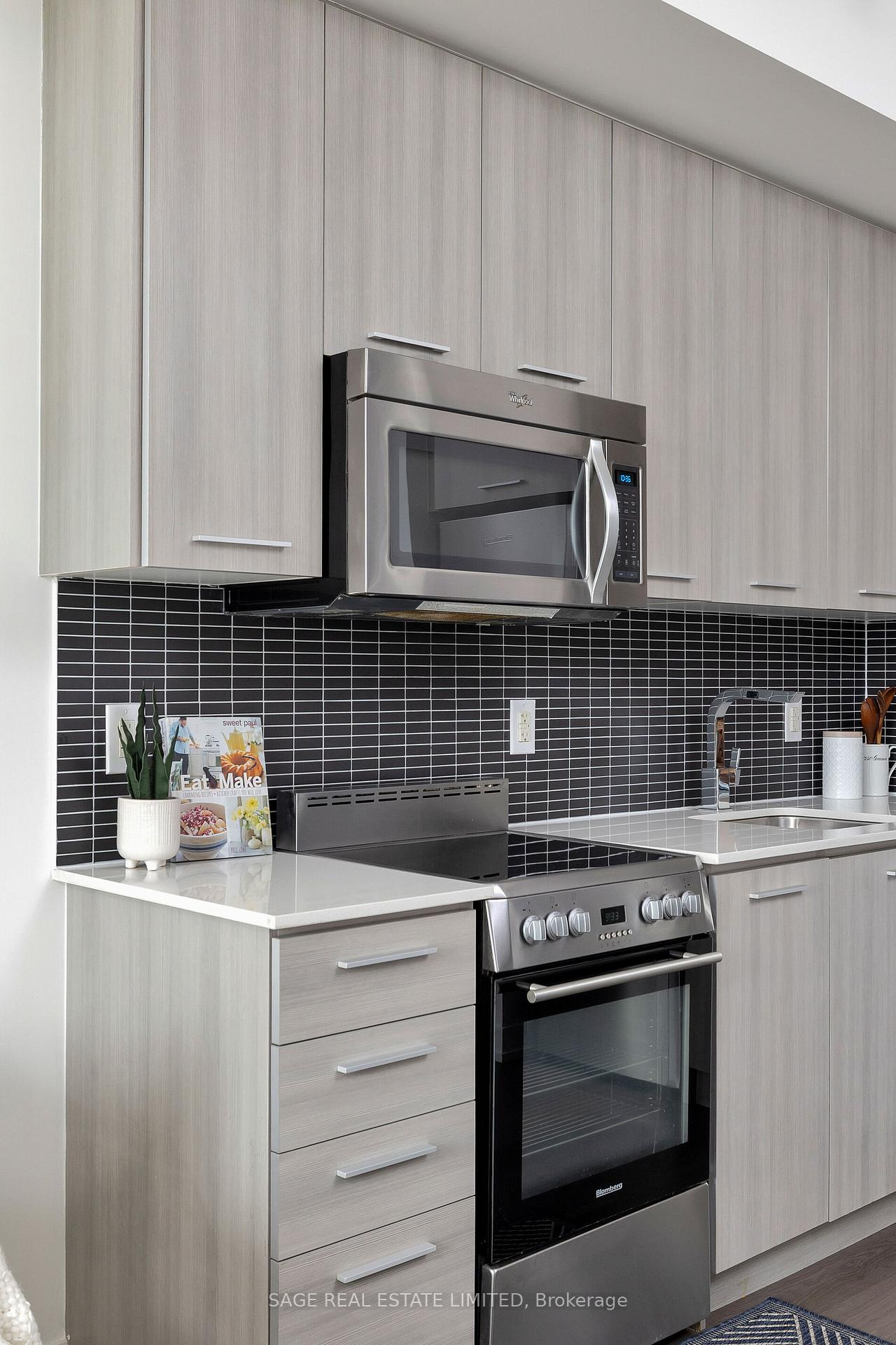 2 Bedrooms Condo at 105 George, Toronto For sale