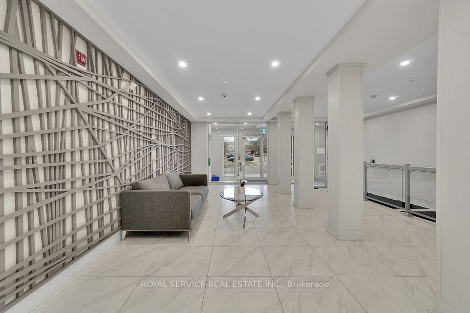 Main Floor Lobby, Secured Space