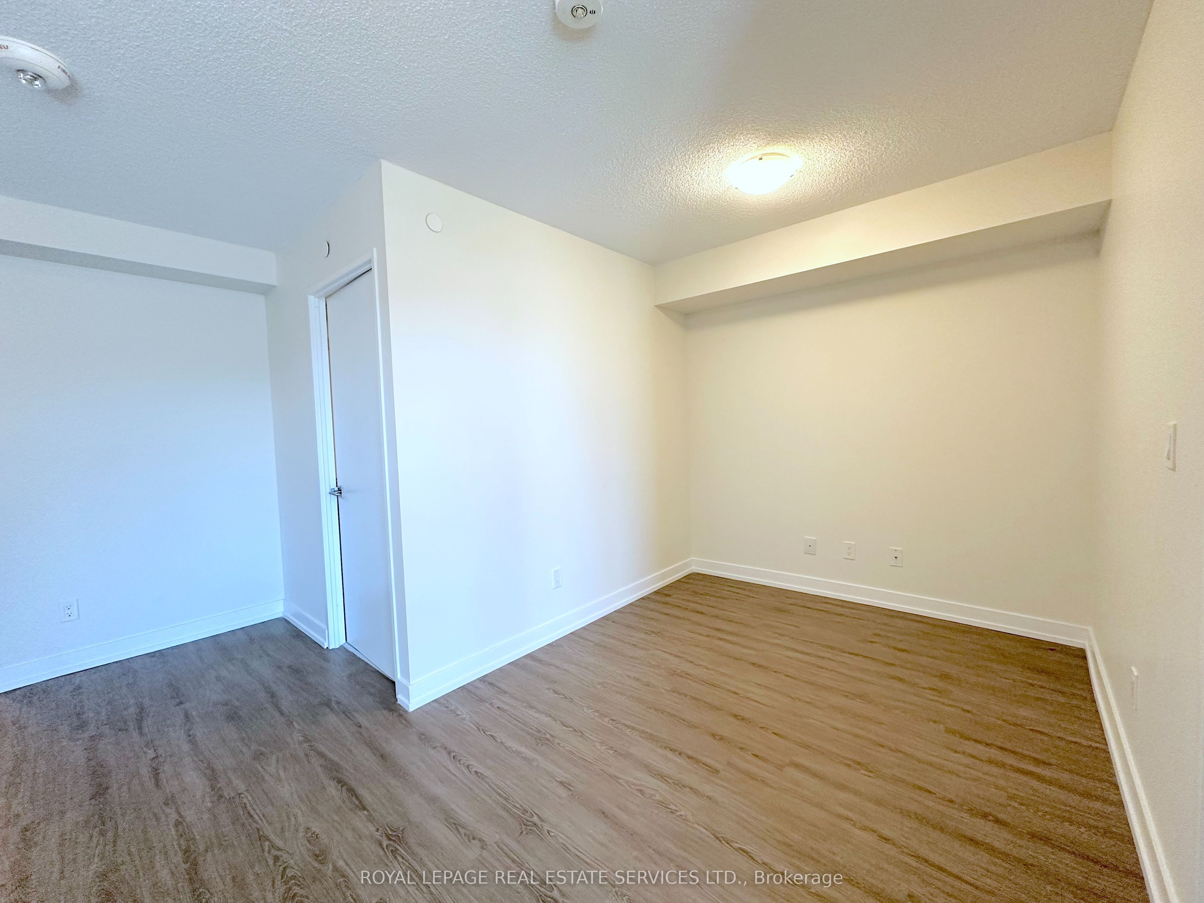 420 Harwood Avenue S, #604