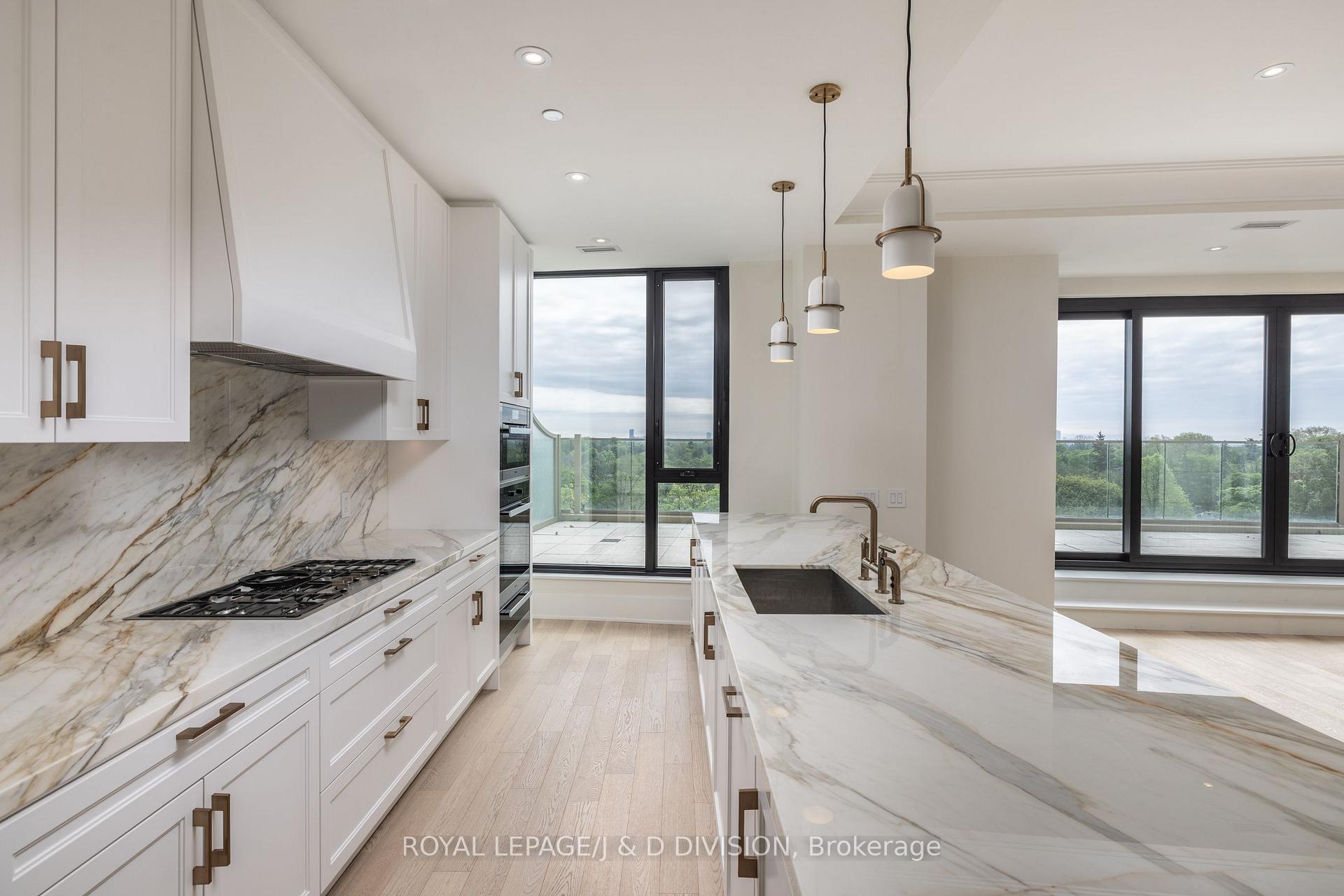 3 Bedrooms Condo at 1 Strathgowan, Toronto For sale
