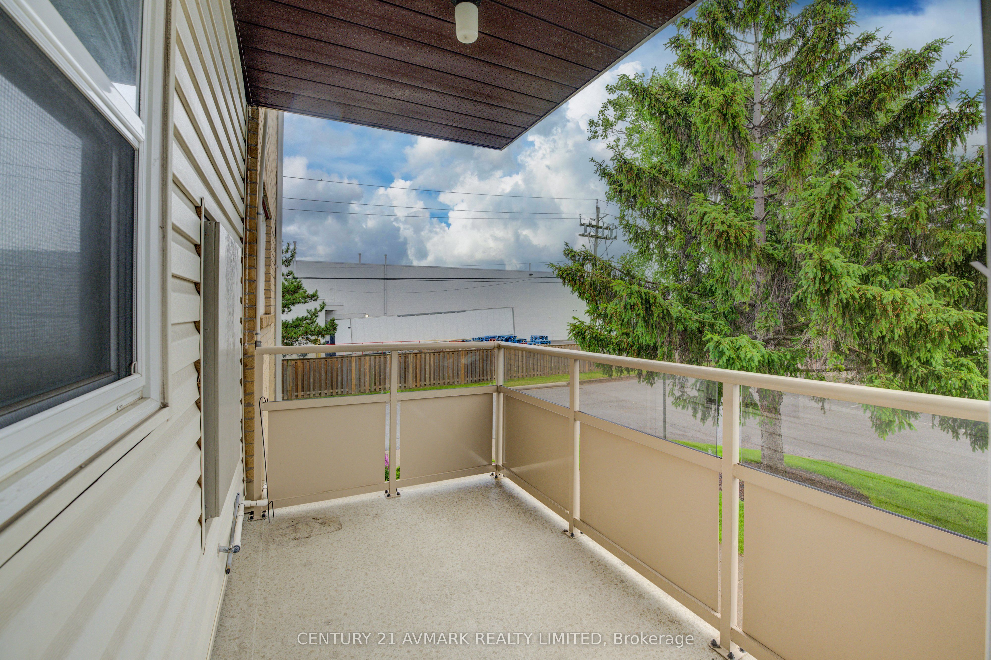 78 Roehampton Avenue, #205