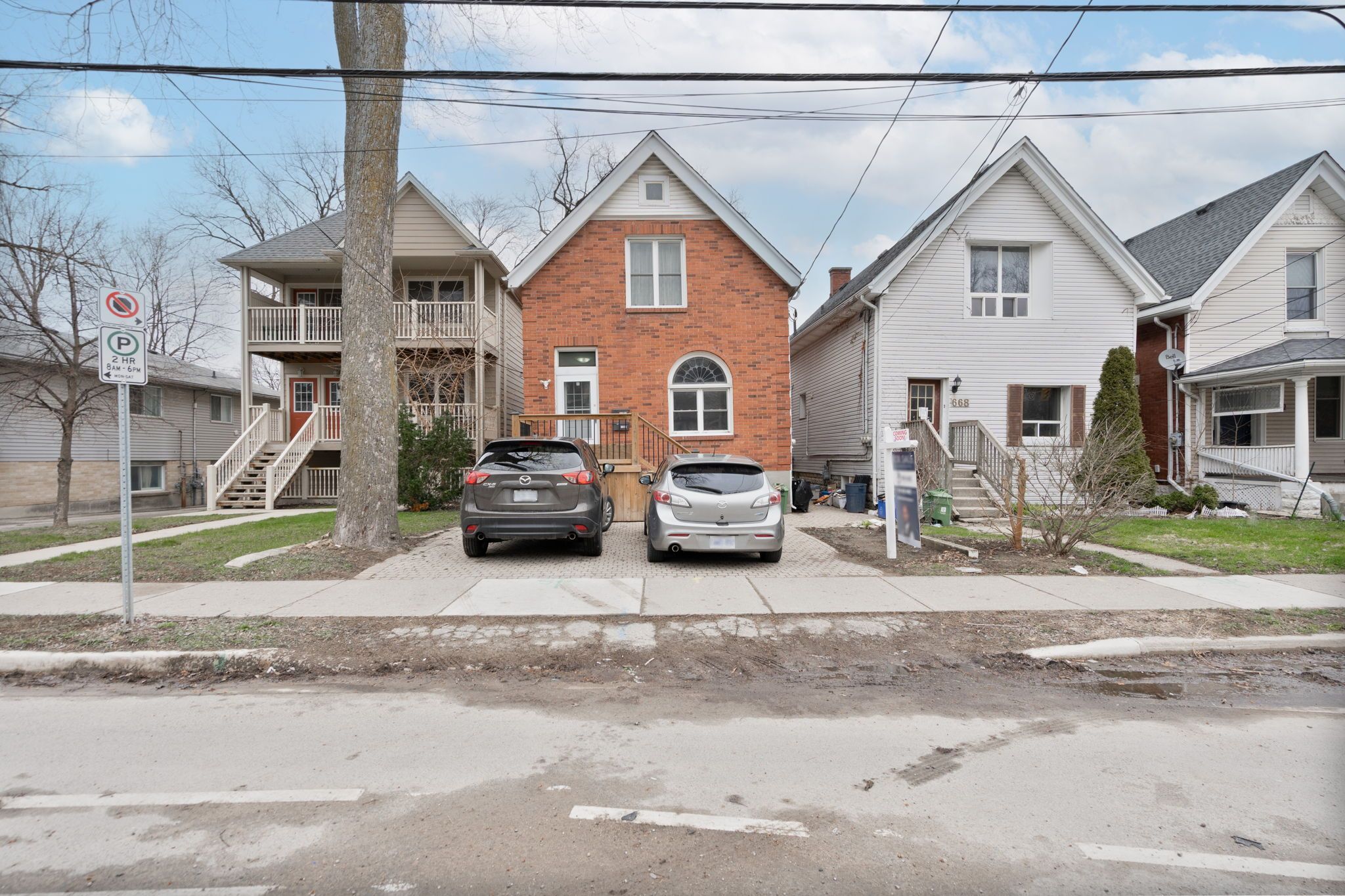 666 Queens Avenue London Ontario N5W 3H1