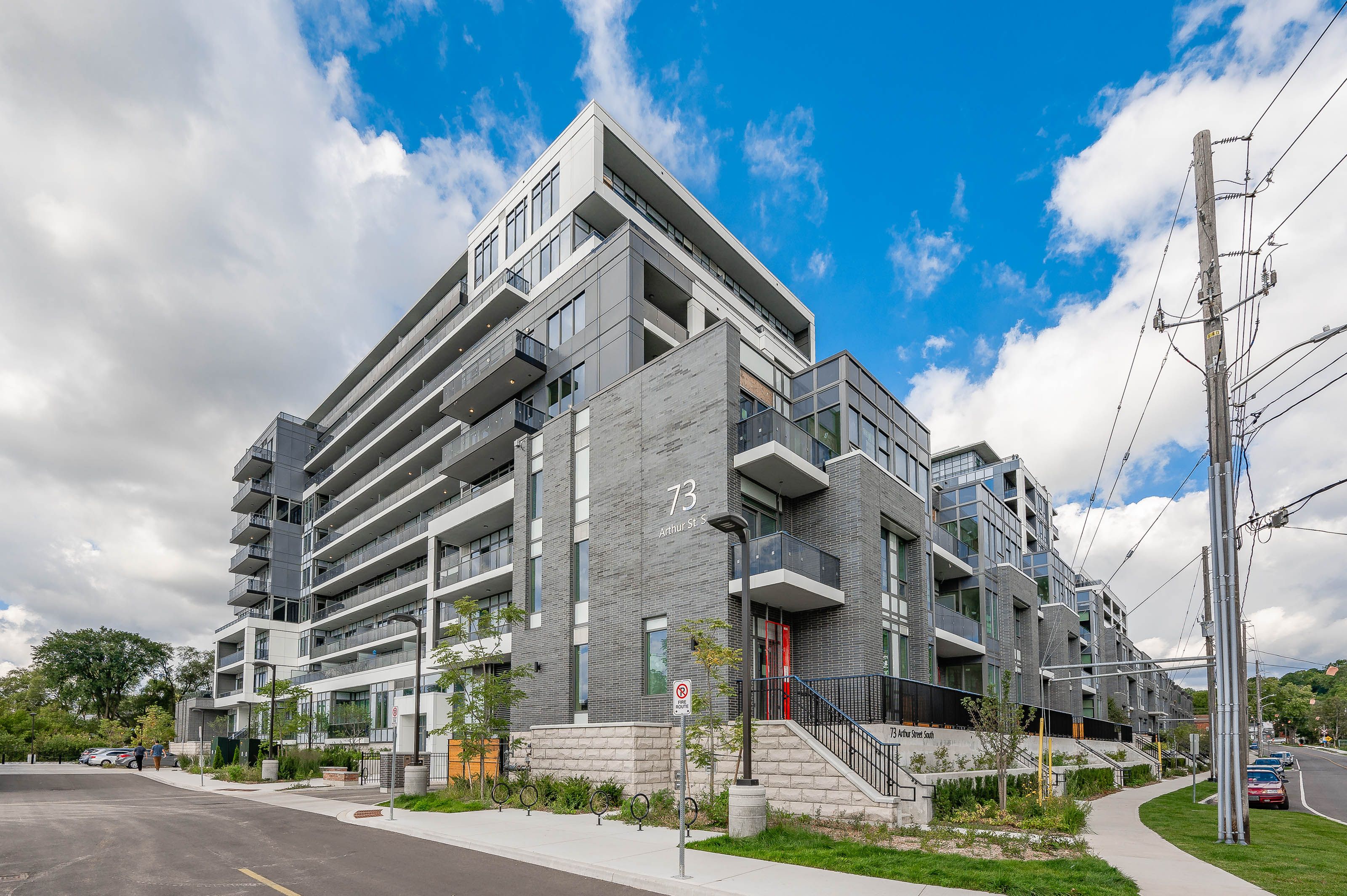 73 Arthur Street S 702