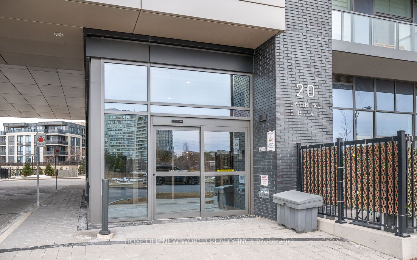 20 Gatineau Drive, #1405