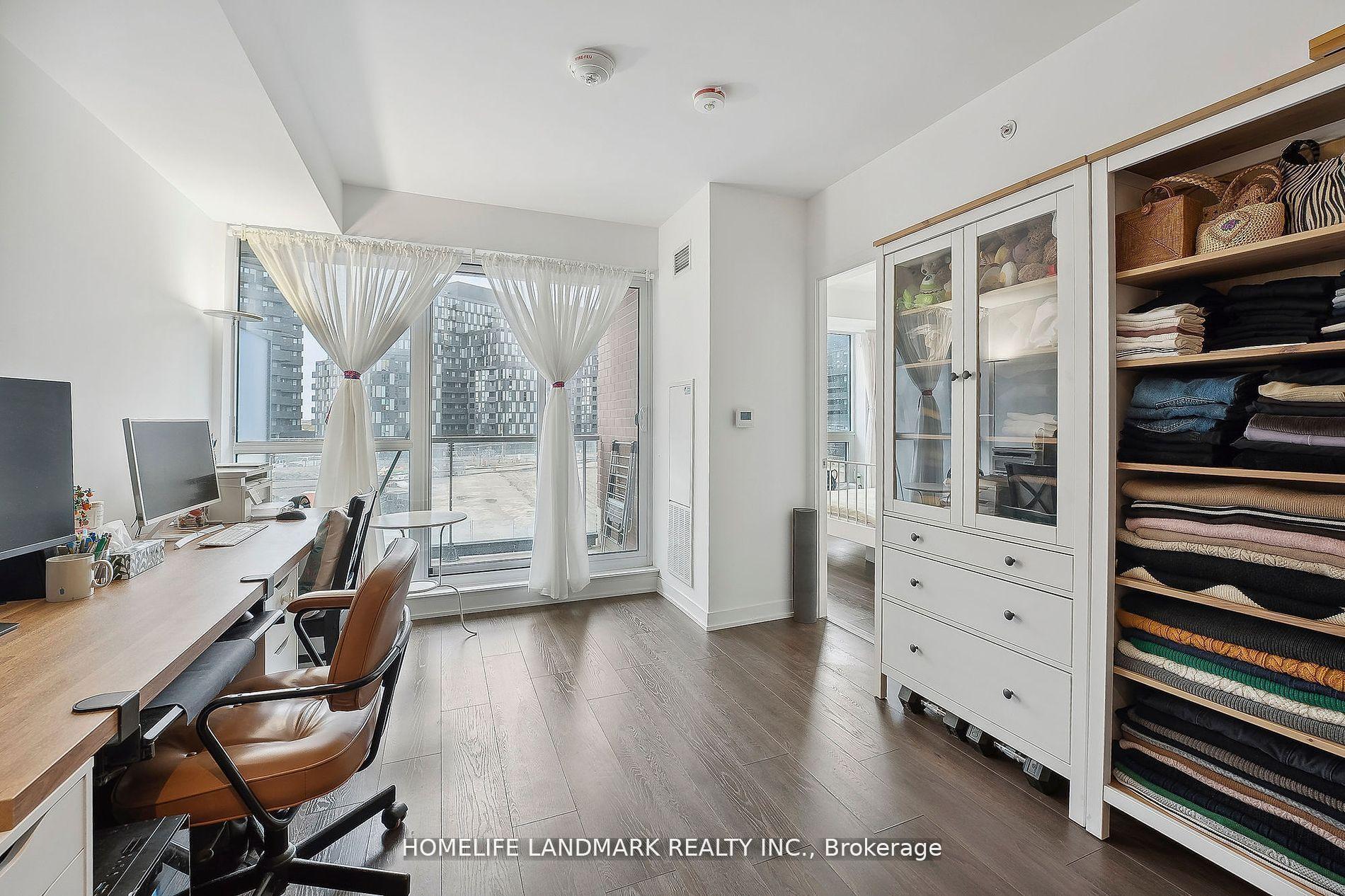 3 Bedrooms Condo at 31 Tippett,  Toronto For sale