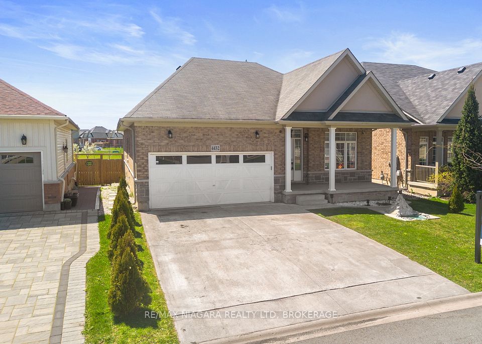4432 Cinnamon Grove, Niagara Falls, ON L2G 0A4