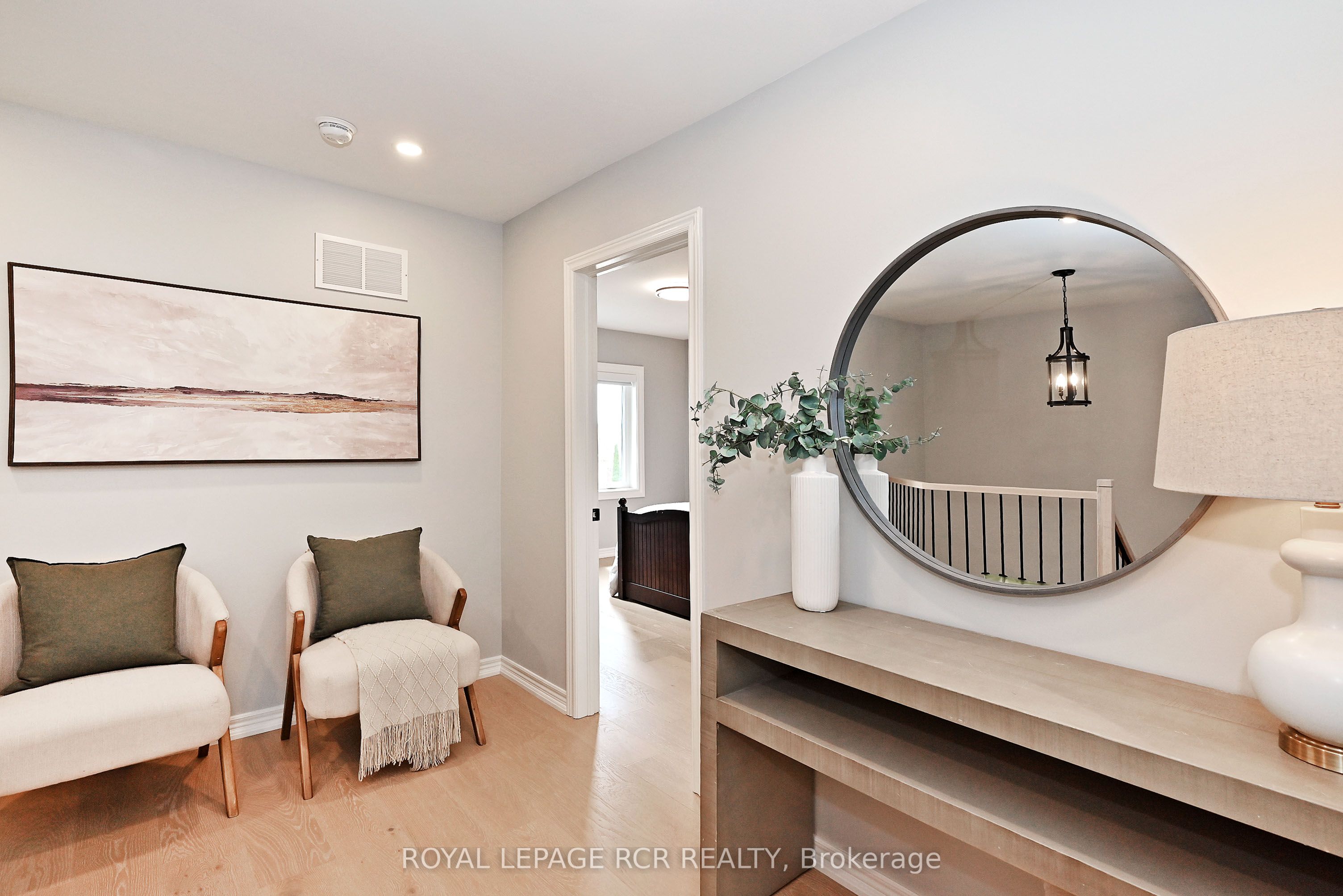 109 Woodbury Crescent, Newmarket, ON L3X 2T3