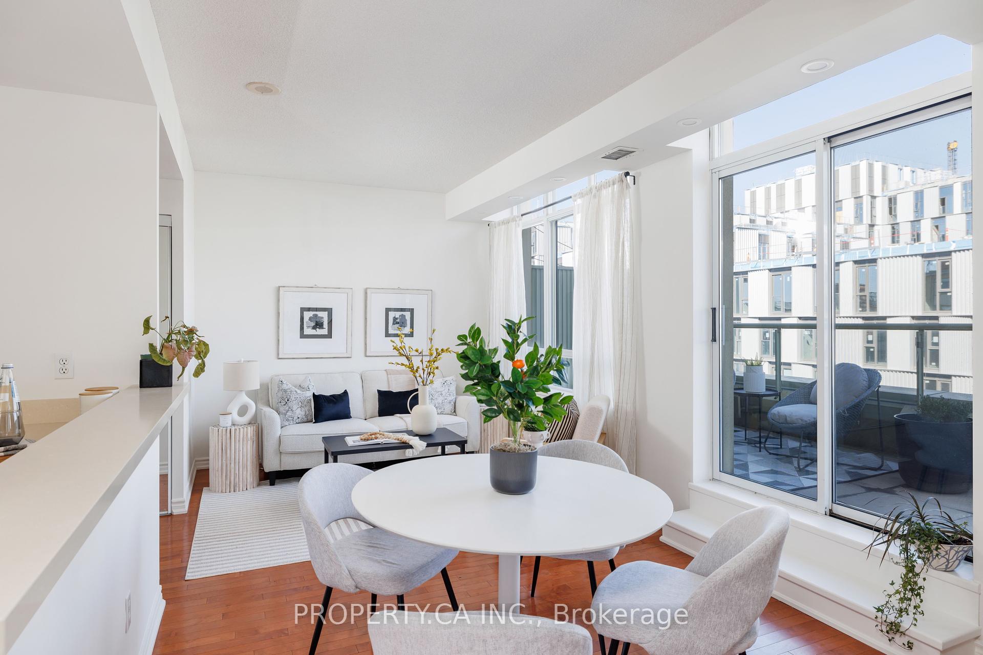 2 Bedrooms Condo at 70 Mill, Toronto For sale