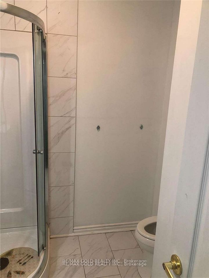 https://trreb-image.ampre.ca/rHhXP7zUgj5dsr1JEuVeTWsQv35fYEGcCIvUJgXUlA8/rs:fit:960:960/wm:.5:so:0:50:.4/wmsh:10/wmt:PHNwYW4gZm9yZWdyb3VuZD0nd2hpdGUnIGZvbnQ9JzY4Jz5SRS9NQVggR09MRCBSRUFMVFkgSU5DLiwgQnJva2VyYWdlPC9zcGFuPg/L3RycmViL2xpc3RpbmdzLzQwLzg4LzYyLzU0L3AvZDM1NzRhZGItNTYwNS00YmU4LWI5NTItMGE5NTIzYjk4OTczLmpwZw.jpg