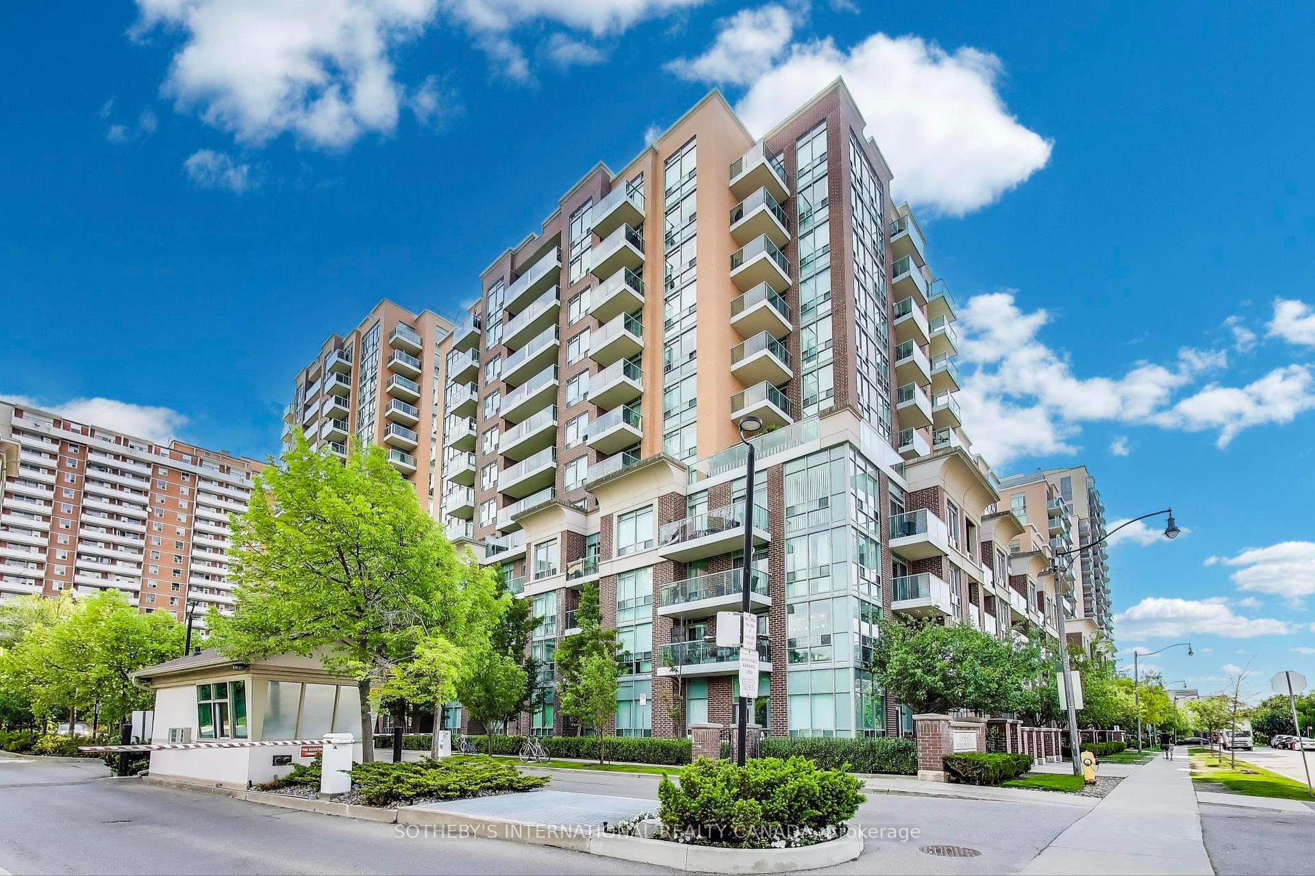 2 Bedrooms Condo at 11 Michael Power, Toronto For sale