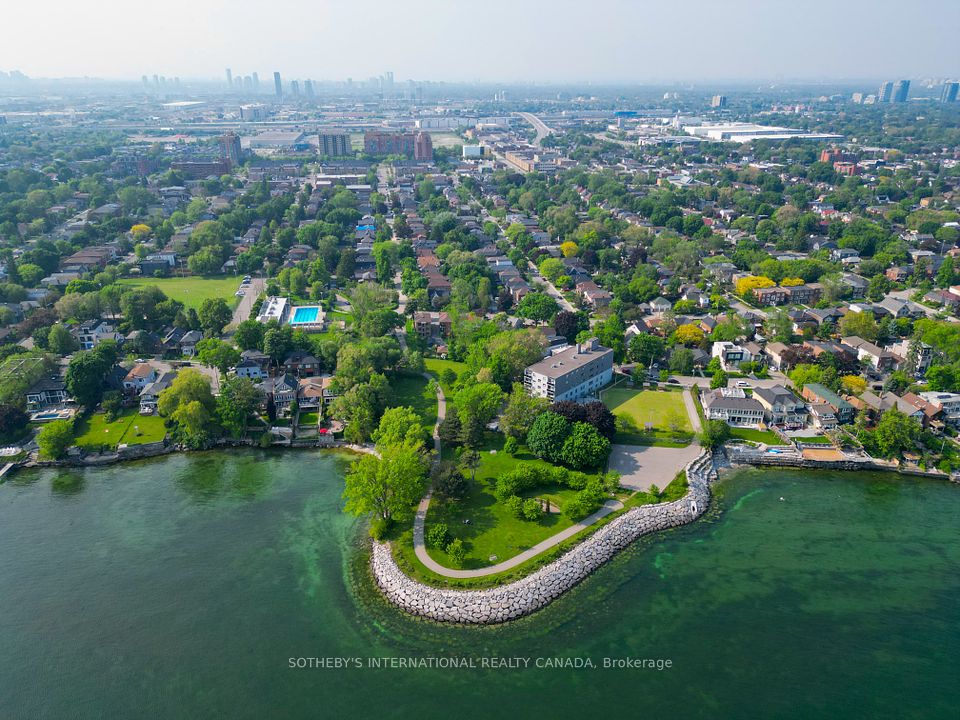 165 Lake Shore
