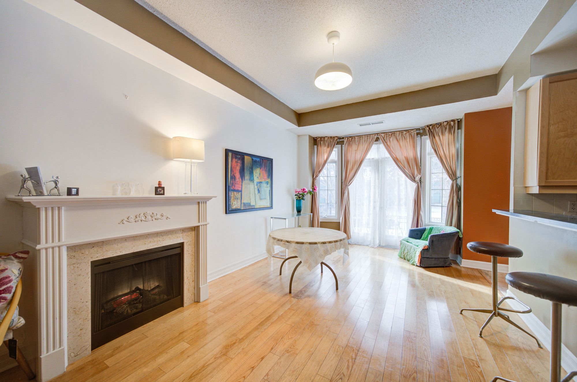 32 Kenaston Gardens TH103