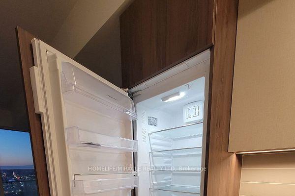 2 Bedrooms Condo at 7890 Jane, Vaughan For sale