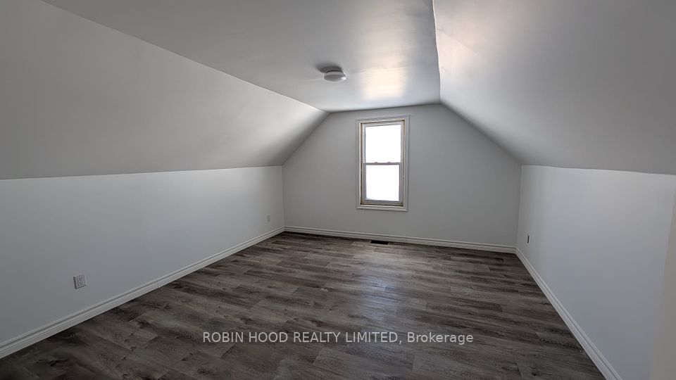 70 Prospect Avenue, Kirkland Lake, ON P2N 2W5