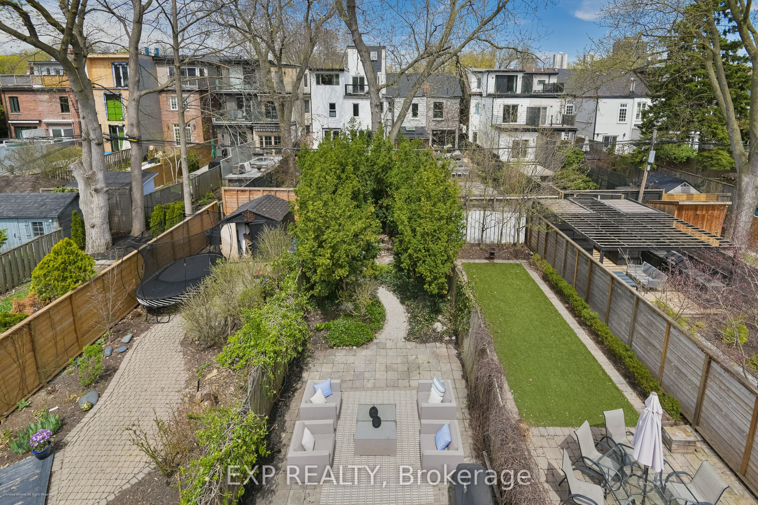 106 Macpherson Avenue, Toronto, ON M5R 1W8