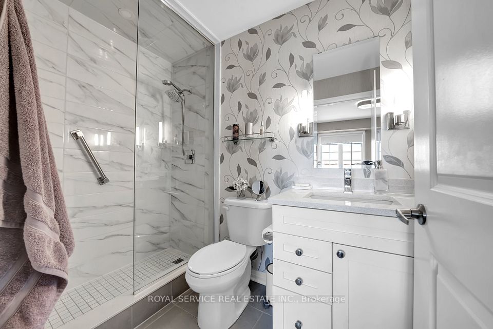 3 Piece Ensuite w/ Heated Floors