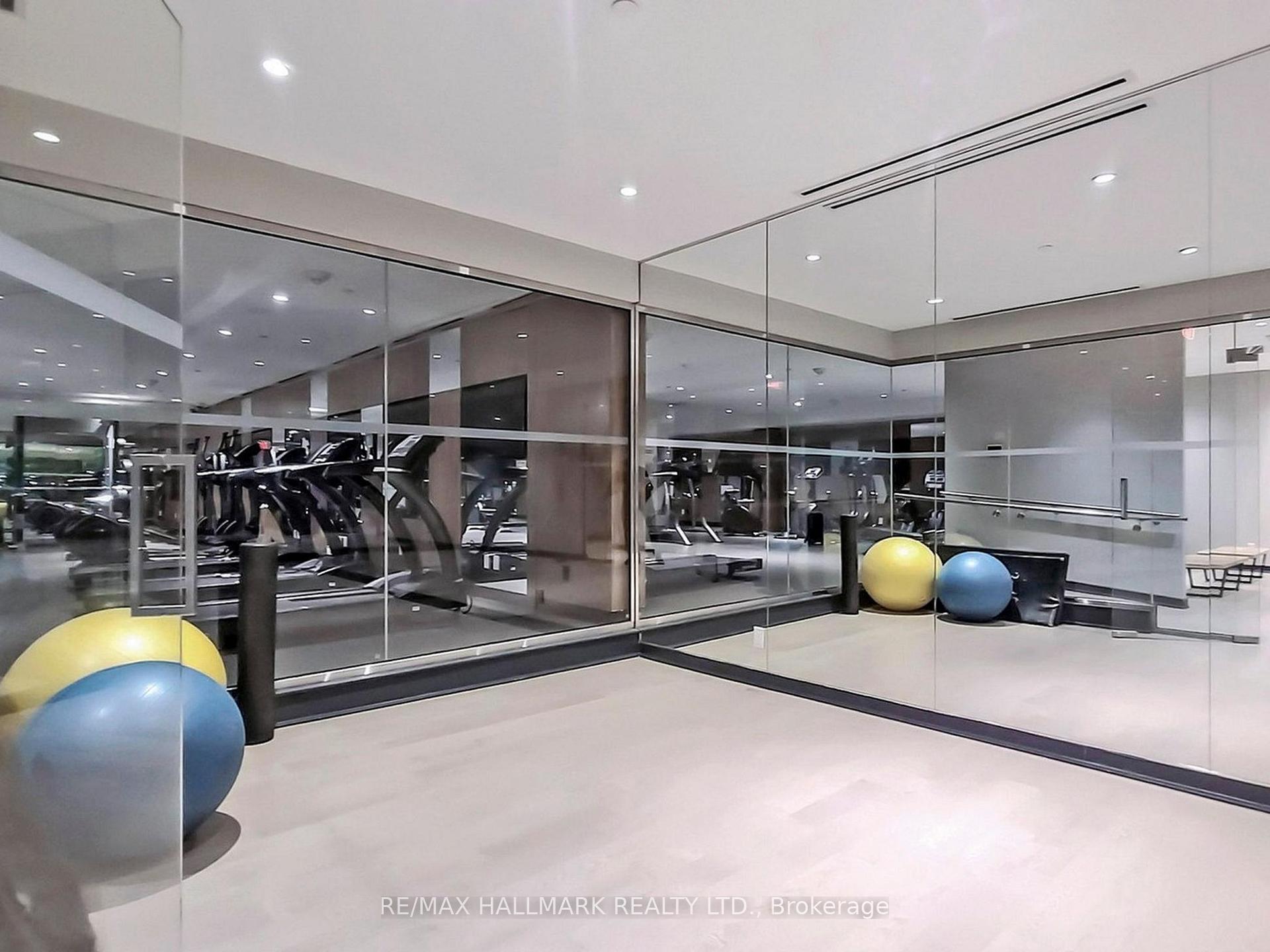2 Bedrooms Condo at 8 Mercer, Toronto For sale
