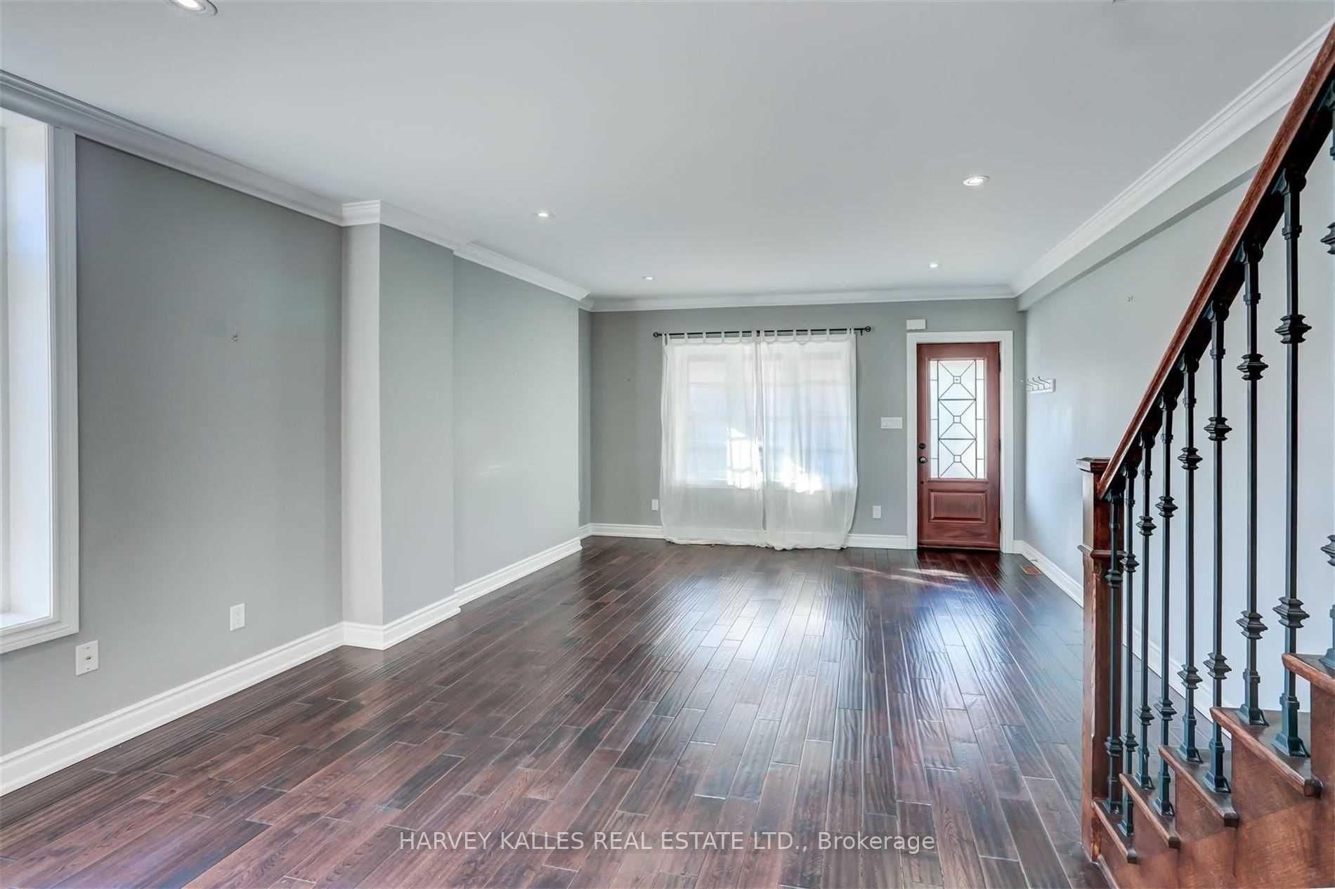 58 Sandford Avenue