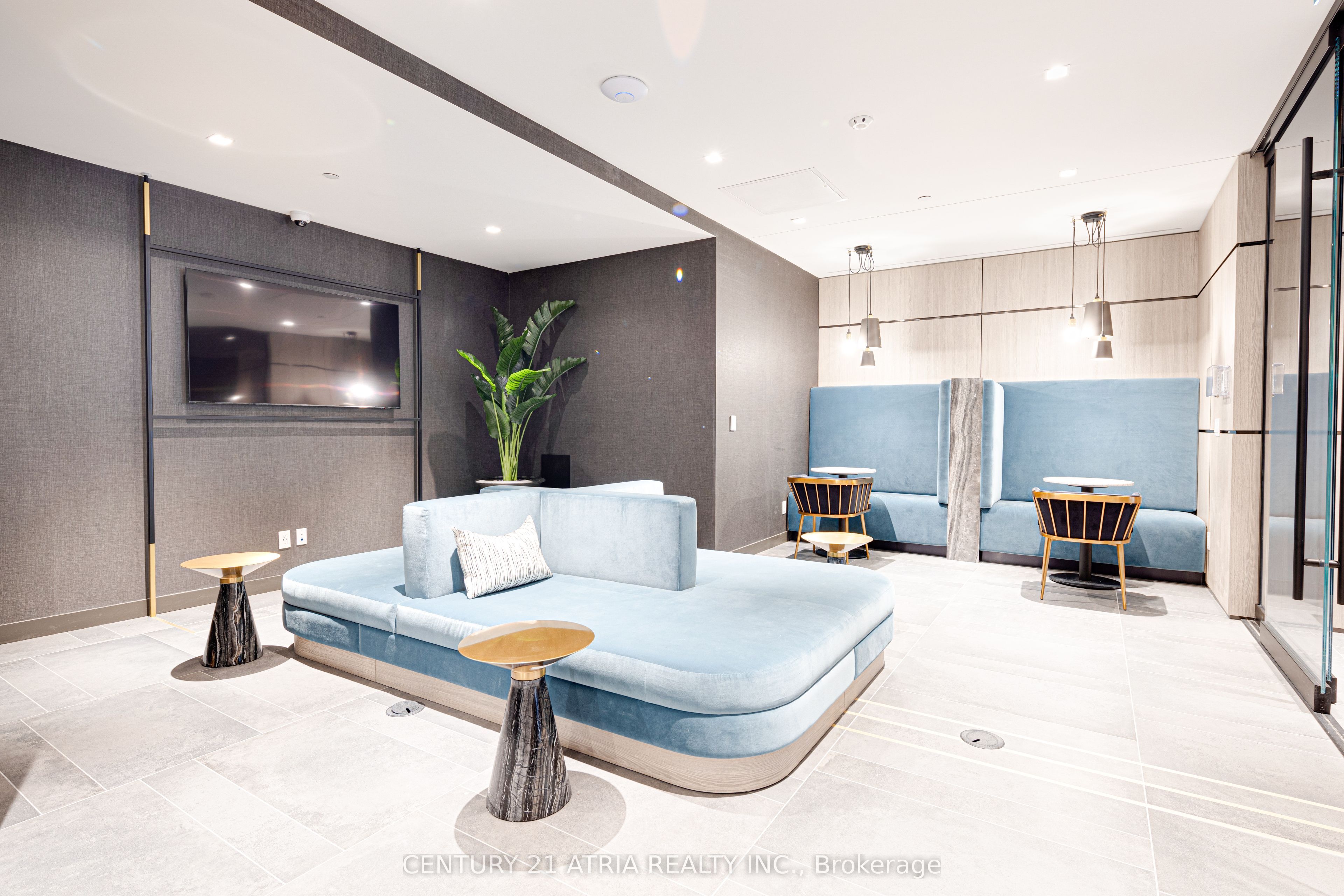 319 Jarvis Street, #916