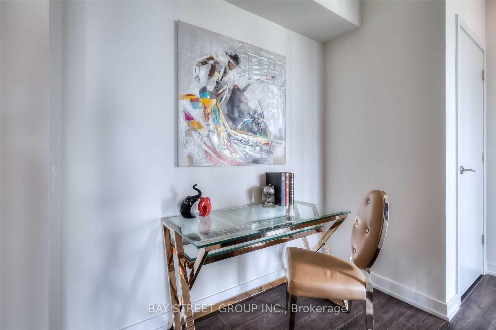 3 Bedrooms Condo at 2200 Lakeshore,  Toronto For sale