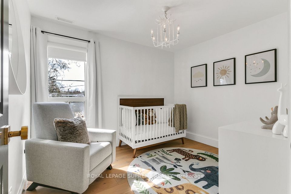 1 Martin Crescent Toronto C10 Ontario M4S 2V3