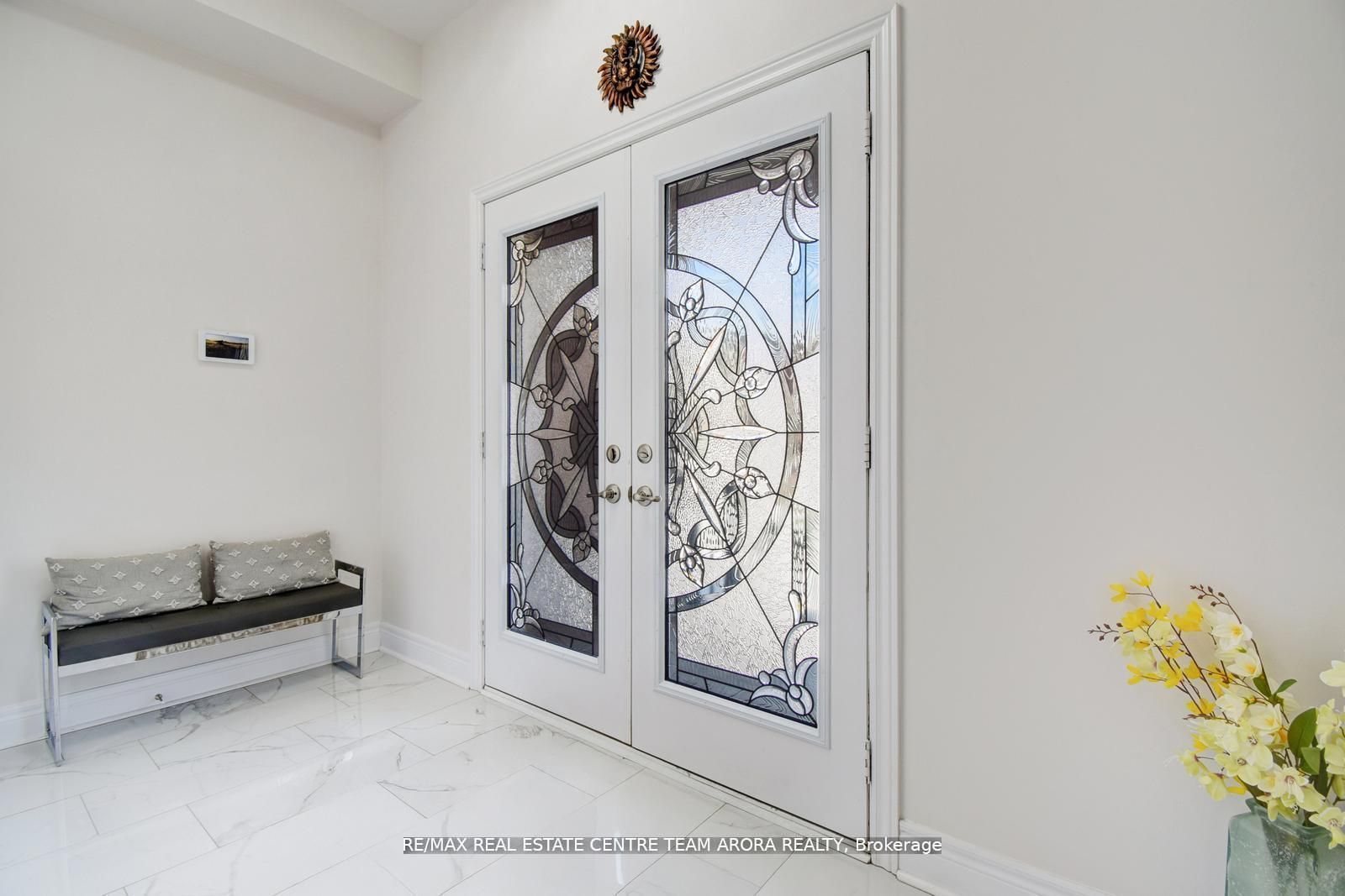 38 Rosewell Crescent