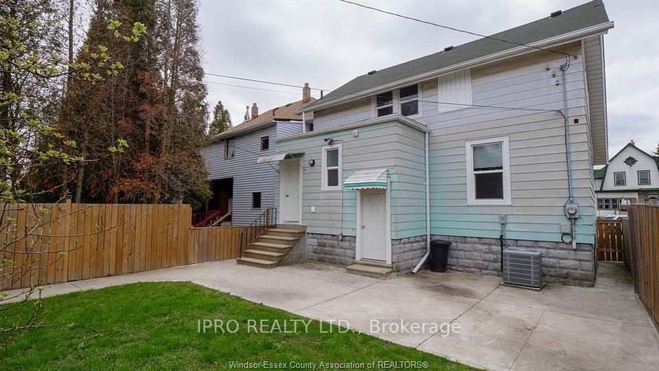 760 Aylmer