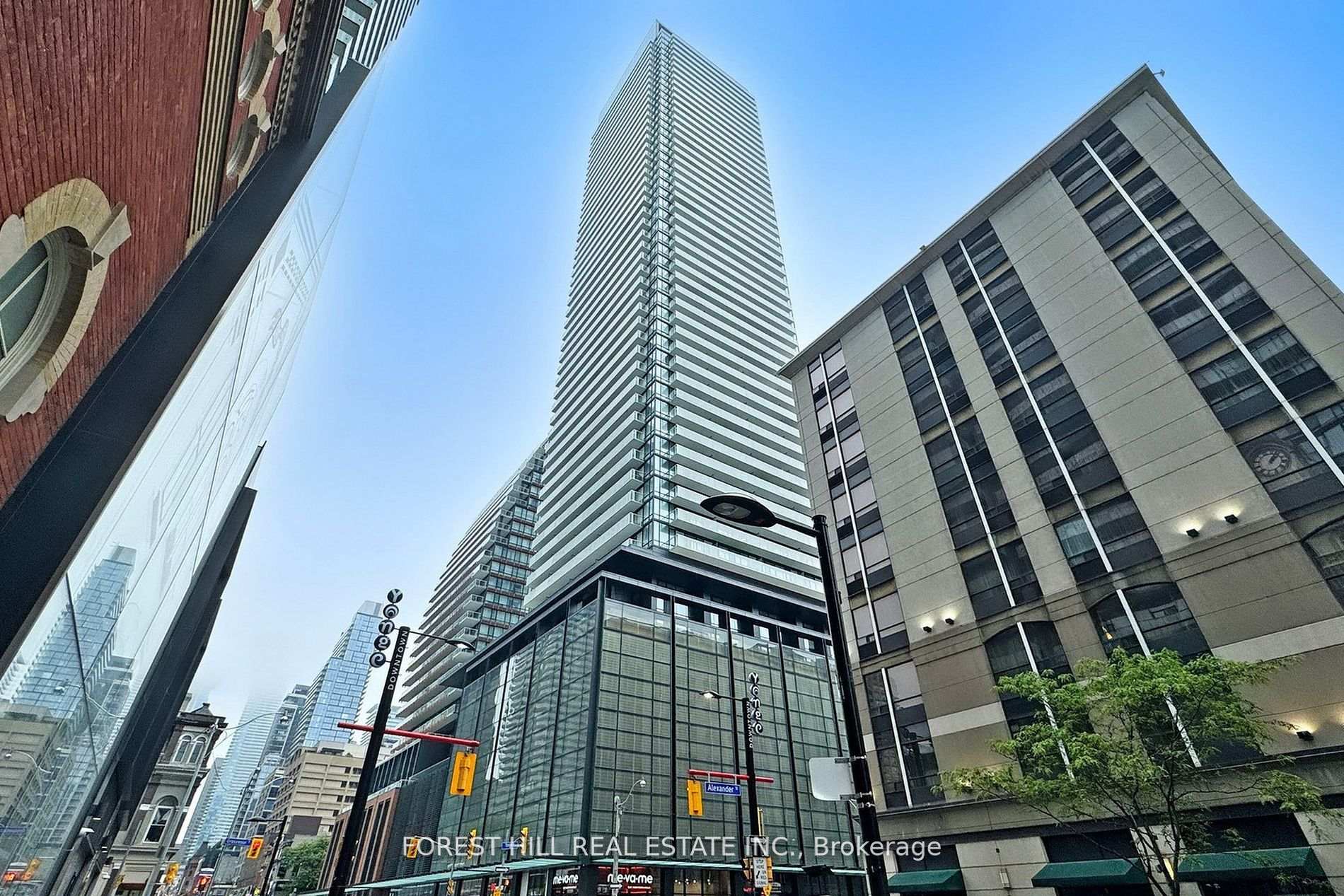 2 Bedrooms Condo at 501 Yonge,  Toronto For sale