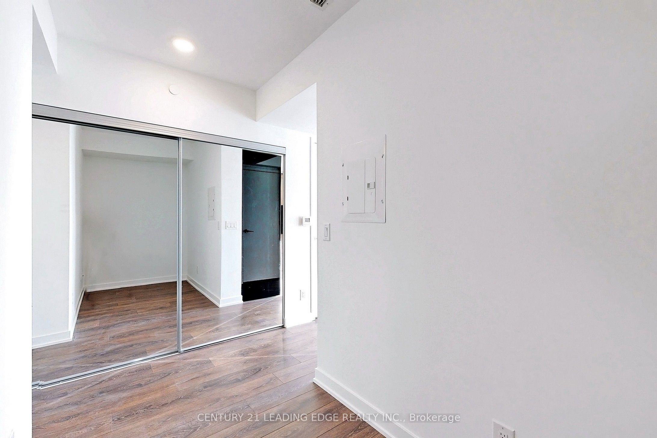 501 Yonge Street, #4413