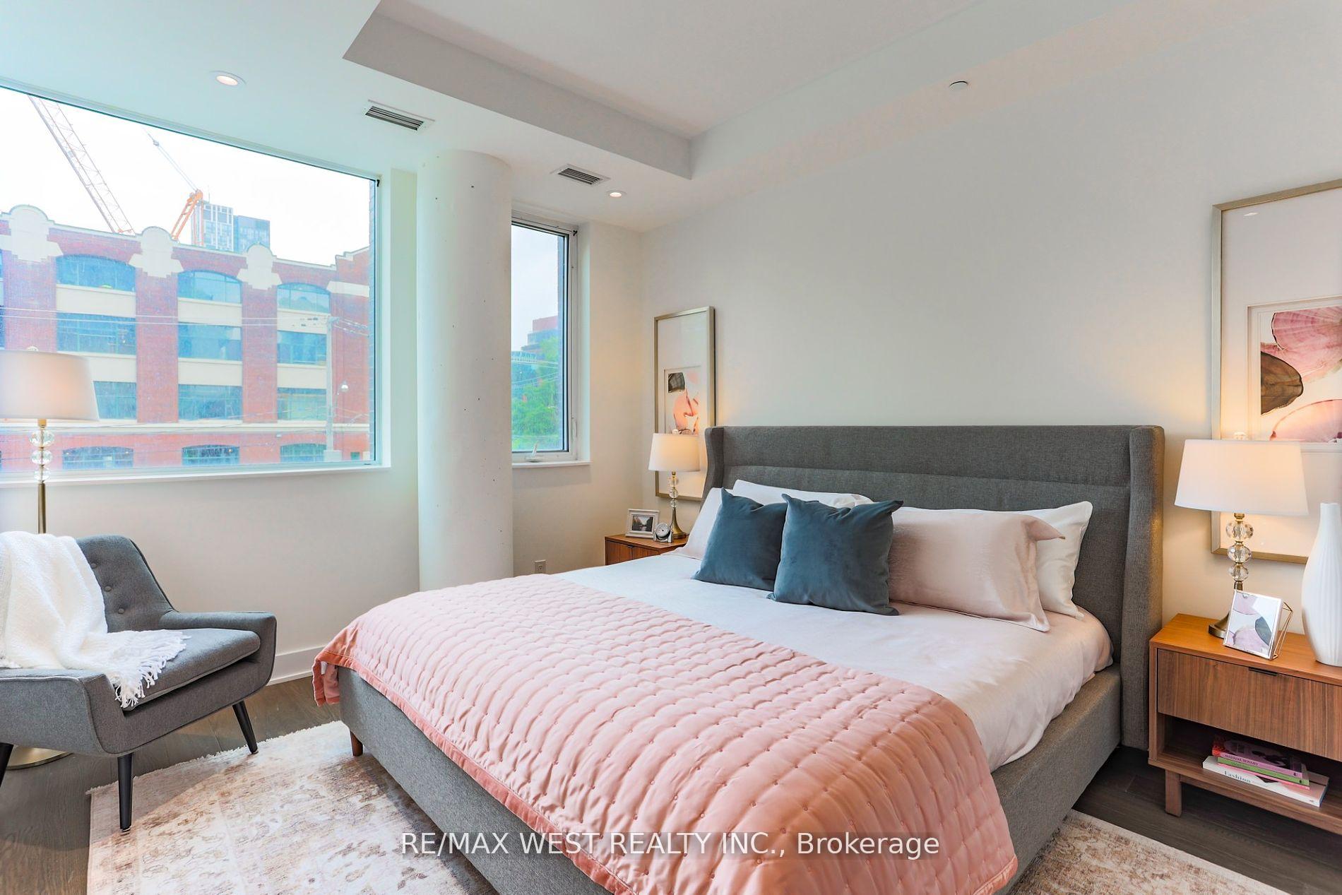 2 Bedrooms Condo at 508 Wellington,  Toronto For sale