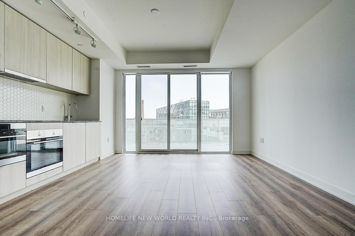 1 Bedroom Condo at 15 Queens, Toronto For sale
