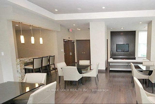 3525 Kariya Drive, #316