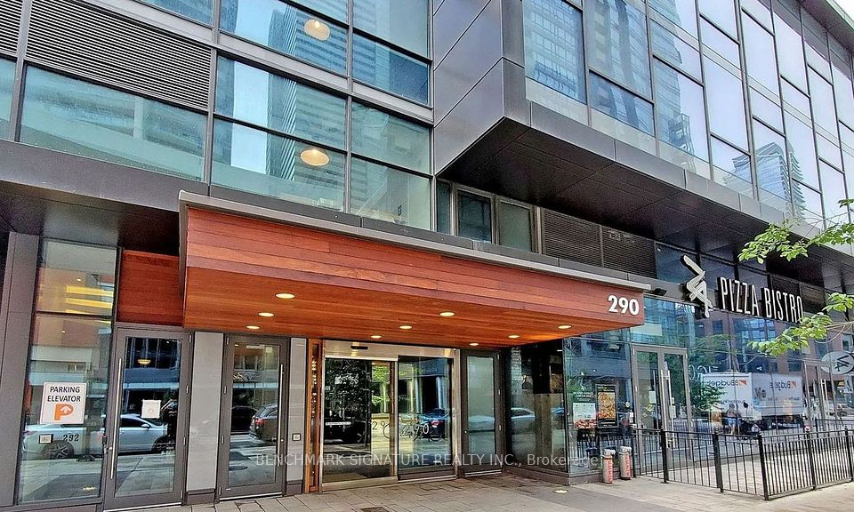 290 Adelaide