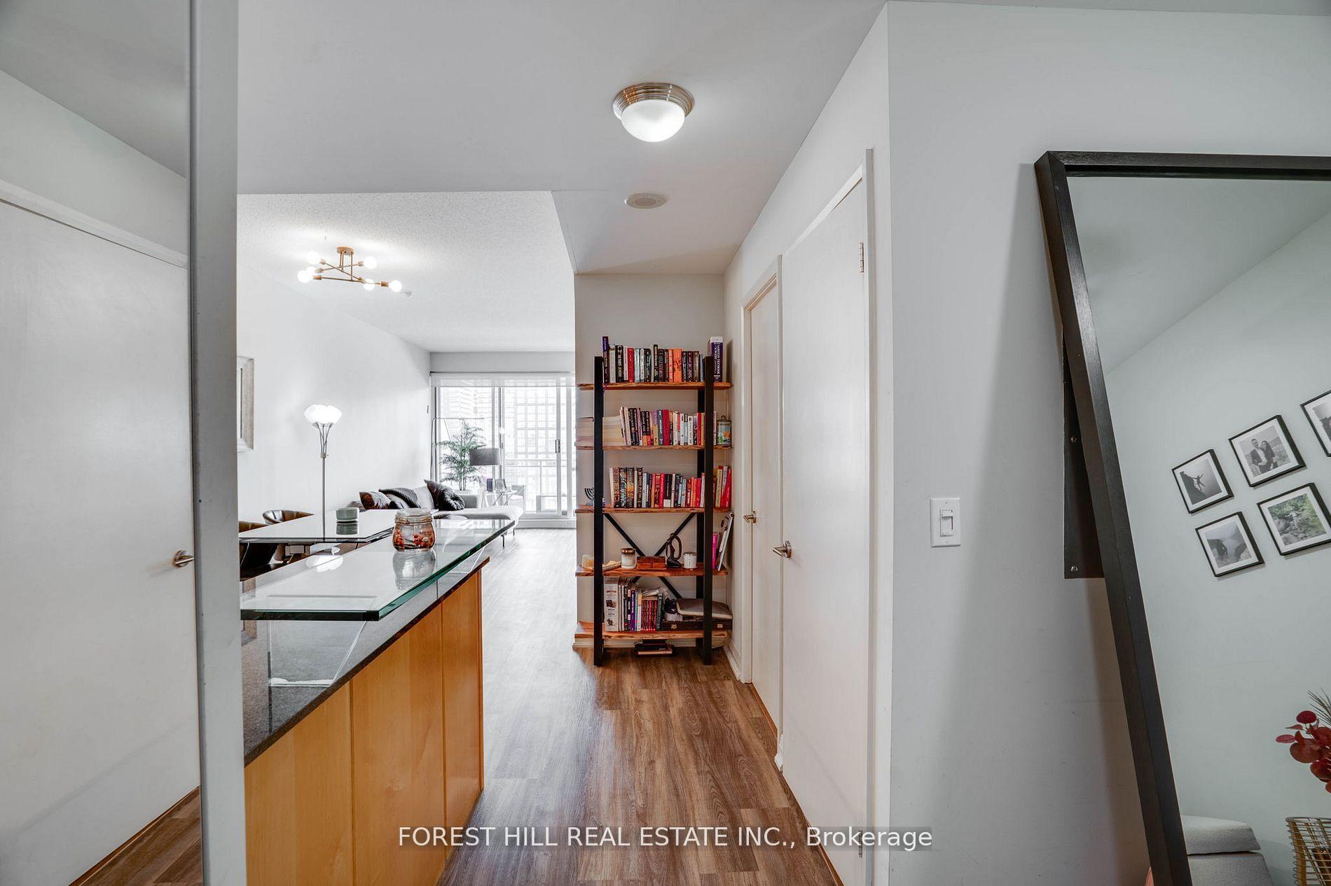 2 Bedrooms Condo at 220 Victoria, Toronto For sale
