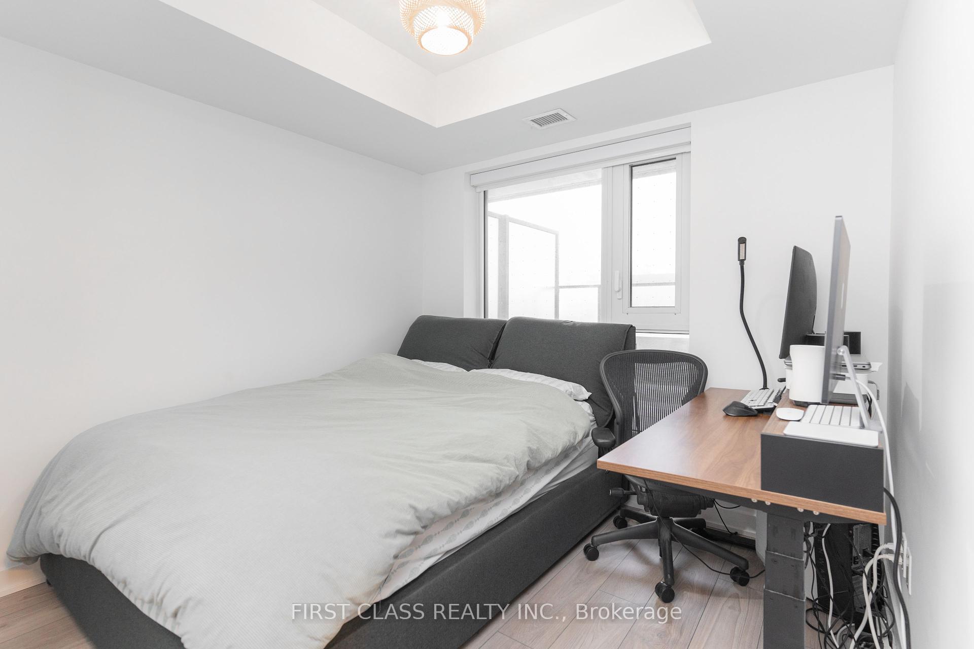 2 Bedrooms Condo at 8 Tippett Rd, Toronto For sale