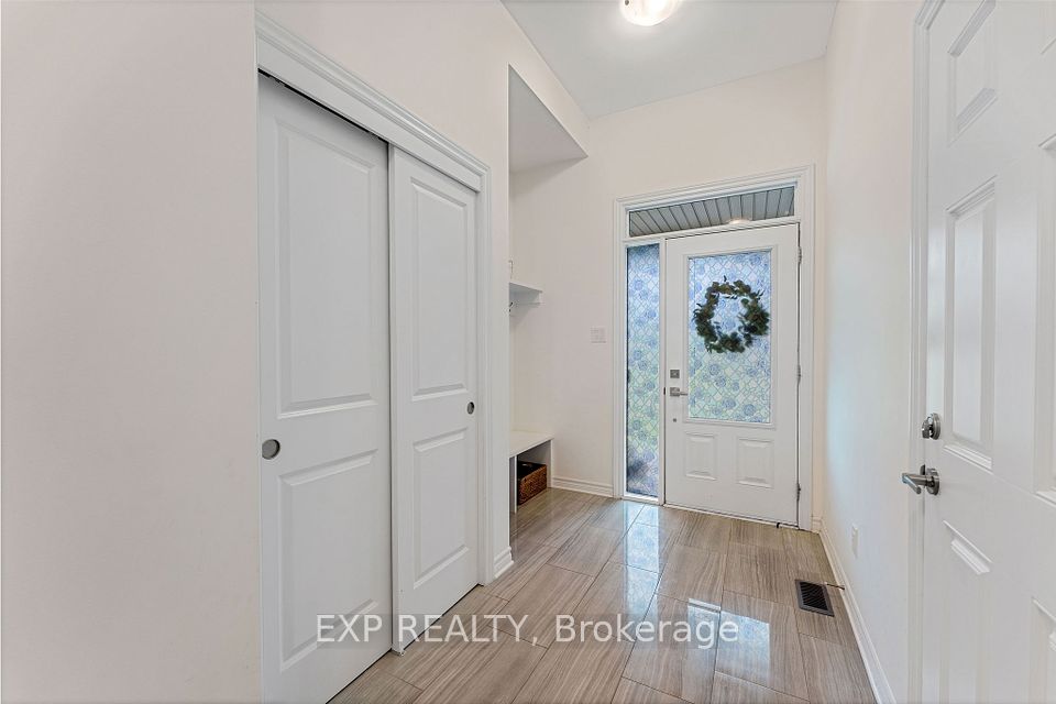 501 Enclave Lane, Clarence-Rockland, ON K4K 0M8