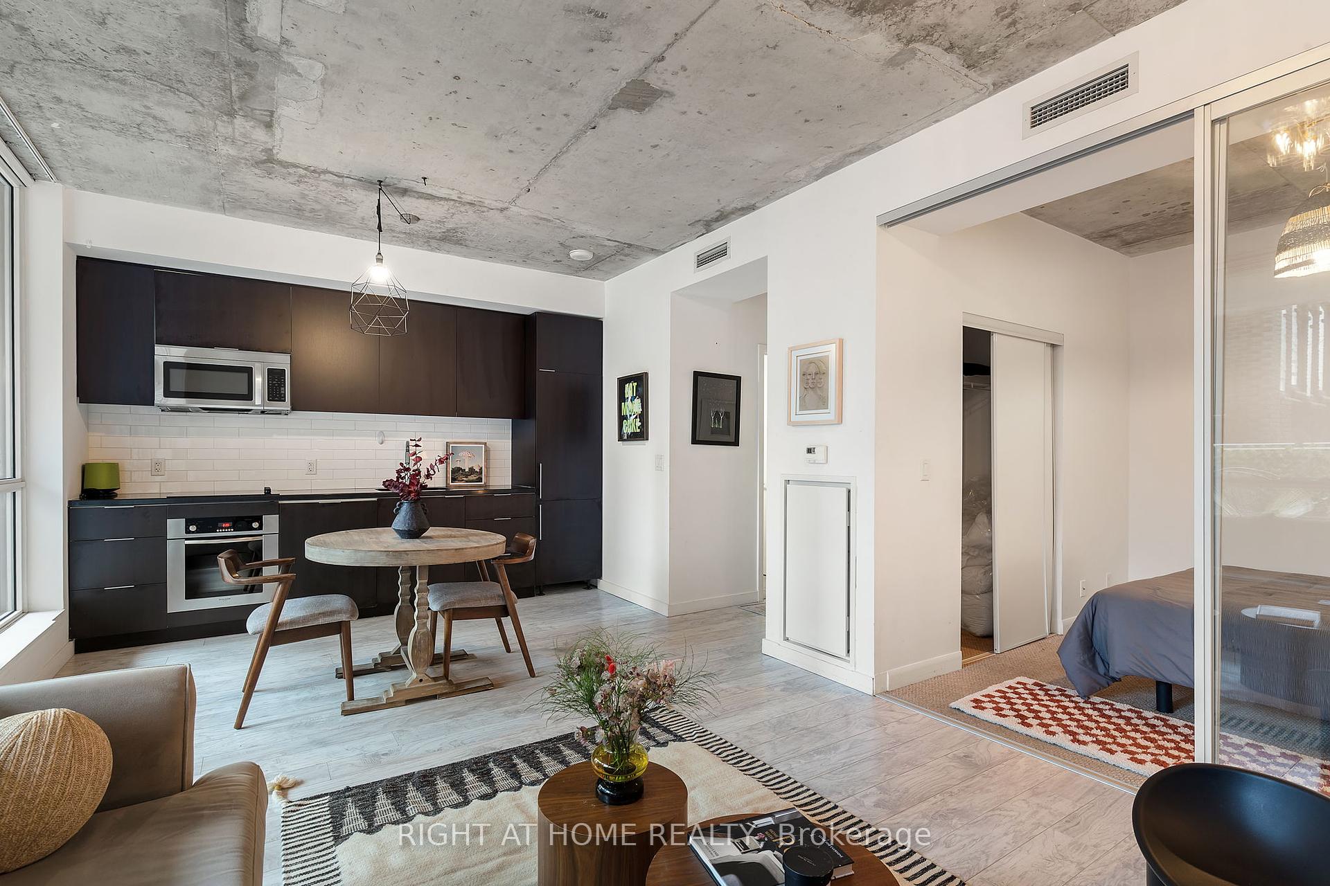 1 Bedroom Condo at 478 king, Toronto For sale
