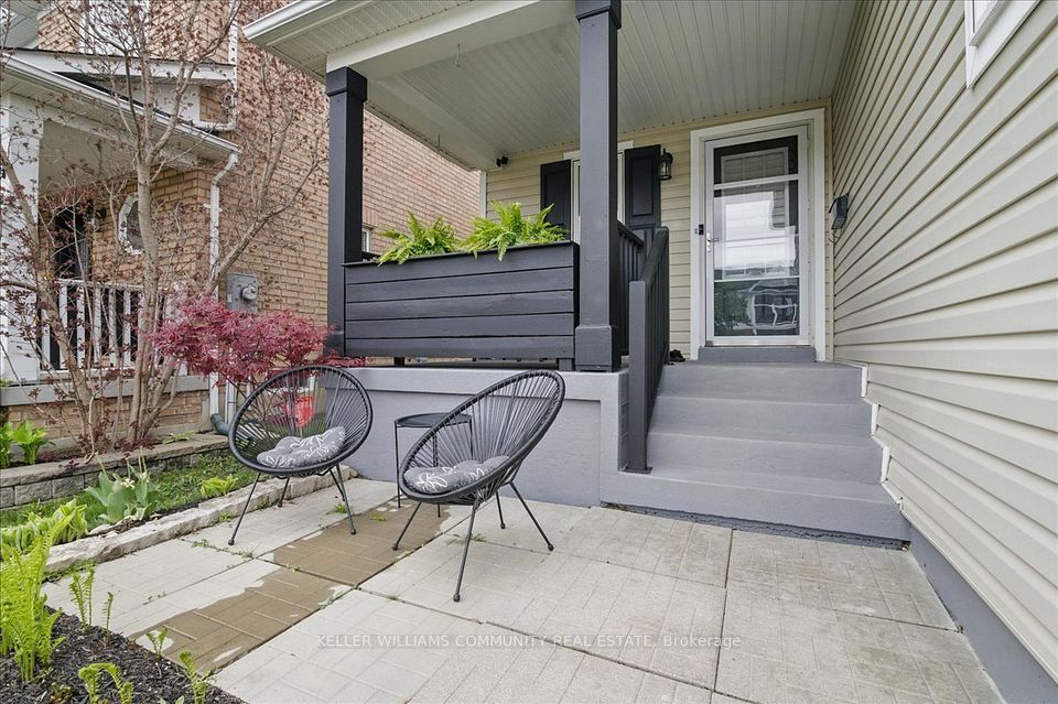 1659 Spencely Drive, Oshawa, ON L1K 0B3