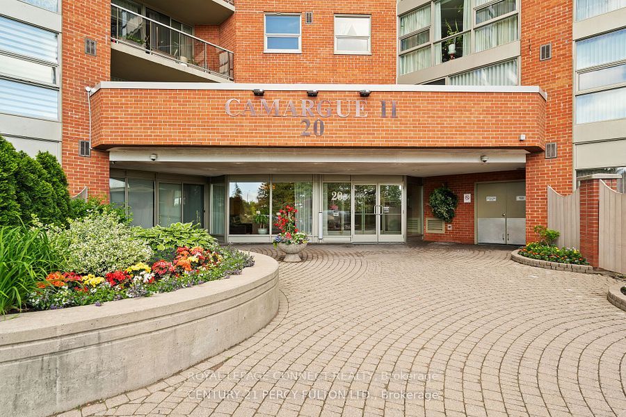 20 Dean Park