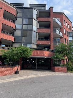 2 Bedrooms Condo at 100 Arbors, Vaughan For sale