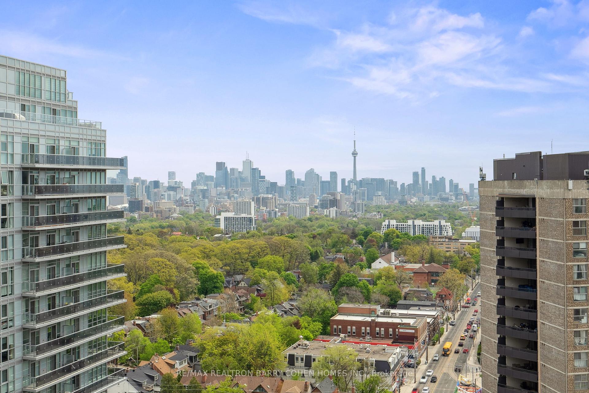 2 Bedrooms Condo at 500 St Clair, Toronto For sale