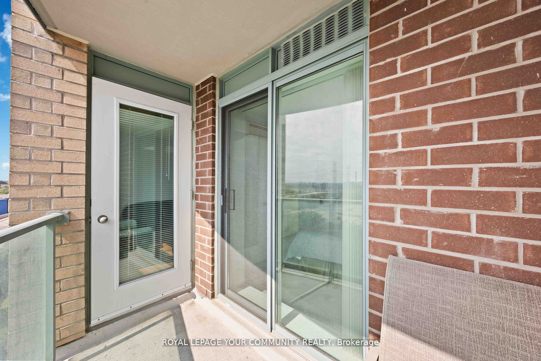 23 Oneida Crescent, #909